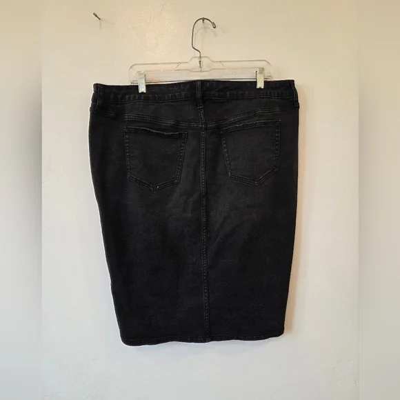 Torrid Black Denim Jean Skirt Stretchy Buttons Size 14 Midi American Modest - Picture 5 of 8